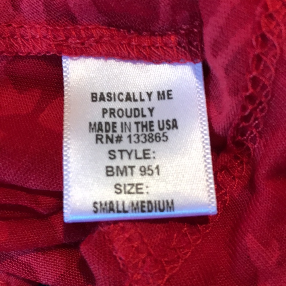 Basically me Red long flowing blouse - Picture 5 of 5